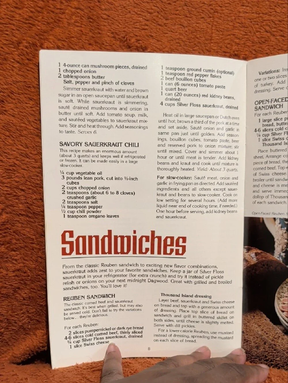 The Sauerkraut Book ( Paperback )